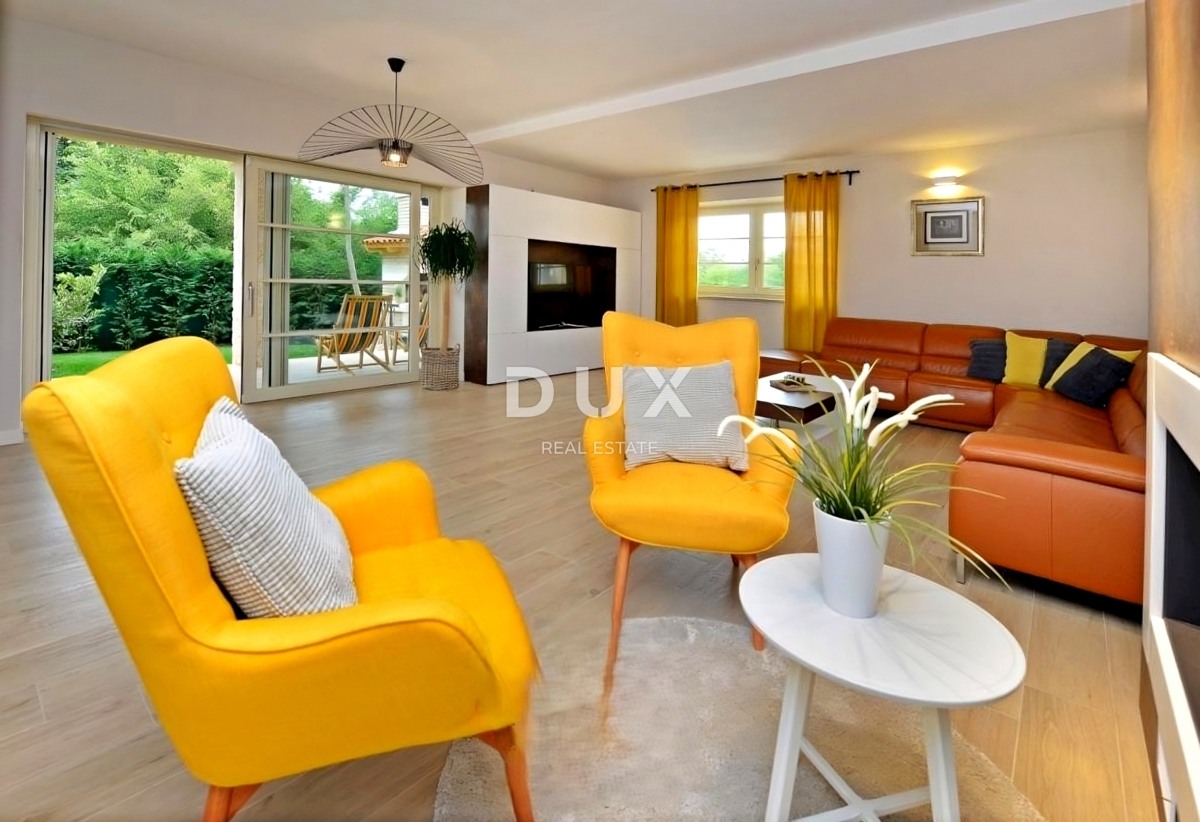 ISTRIA, PARENZO - Casa rustica con piscina