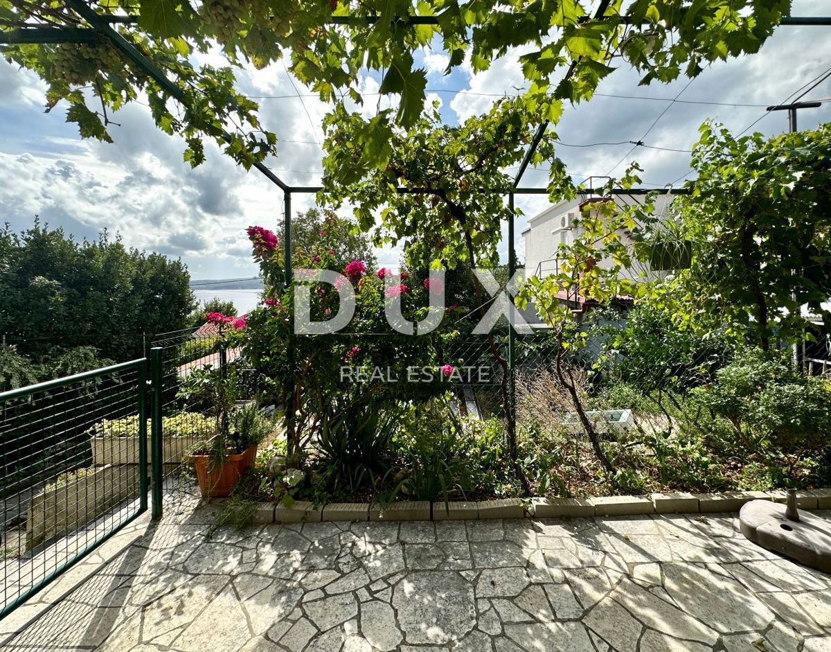 CRIKVENICA, DRAMALJ - Due appartamenti a 100 metri dal mare