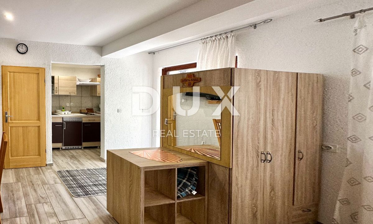 CRIKVENICA, DRAMALJ - Due appartamenti a 100 metri dal mare