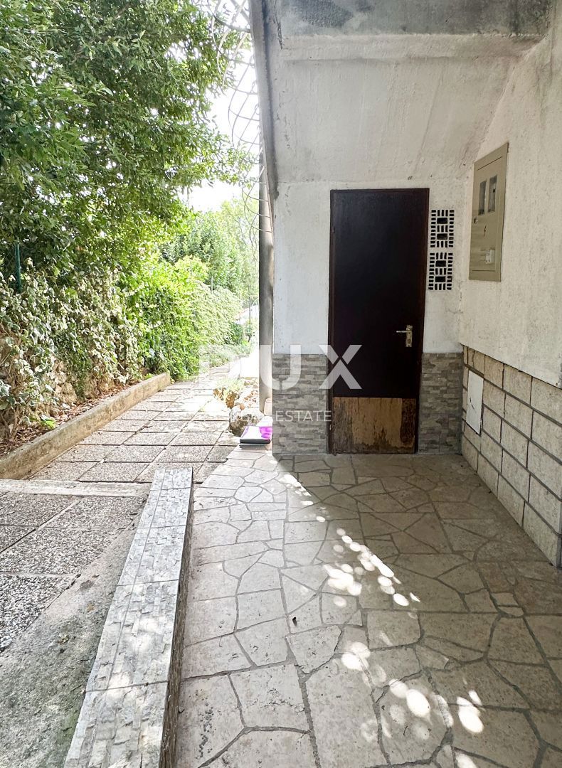 CRIKVENICA, DRAMALJ - Due appartamenti a 100 metri dal mare