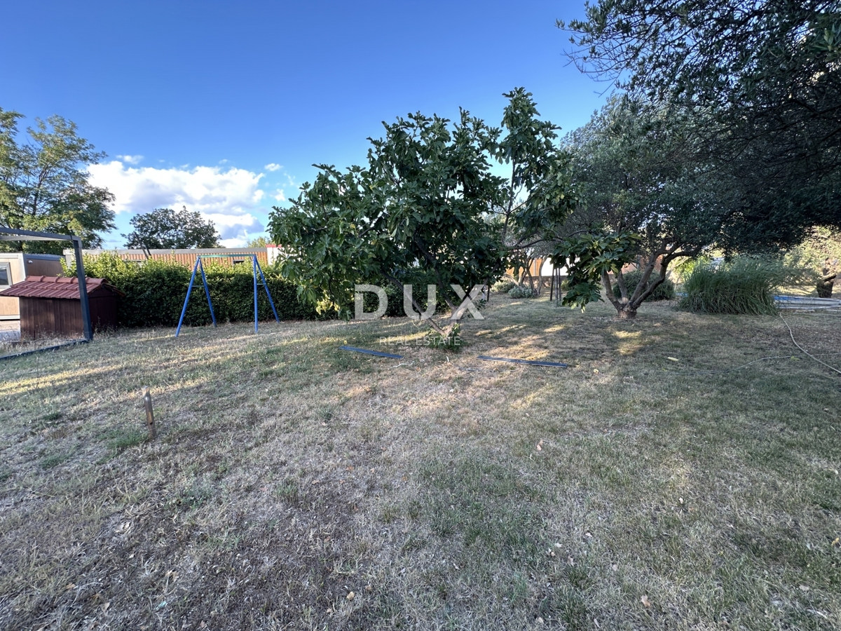 ZADAR, MURVICA – Terreno edificabile in una posizione privilegiata!