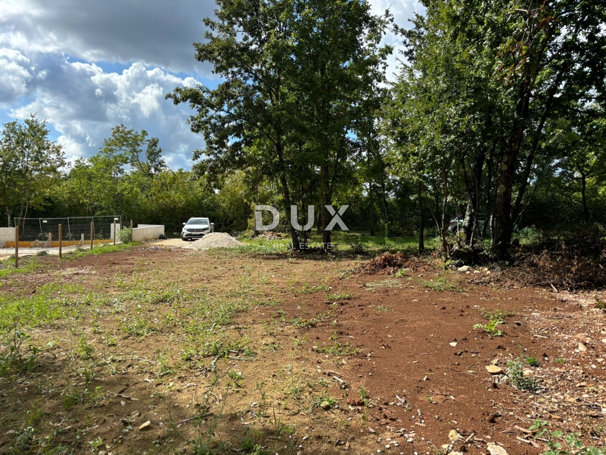 ISTRIA, GRAČIŠĆE (dintorni) - Bellissima casa a un piano immersa nel verde!