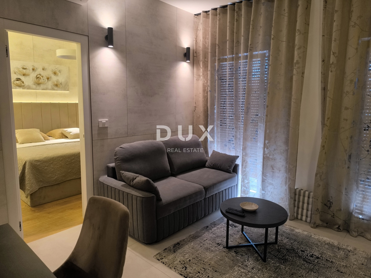 ISTRIA, POLA - Lussuoso appartamento con posto auto in garage in centro