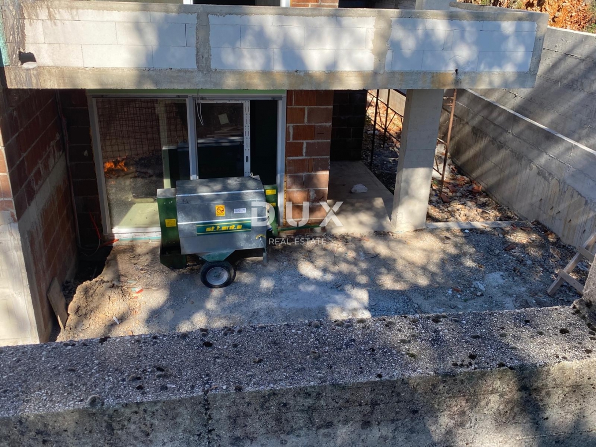 RIJEKA, DRENOVA - esclusivo appartamento in NUOVO EDIFICIO al piano terra con giardino + 2 posti auto! OCCASIONE!