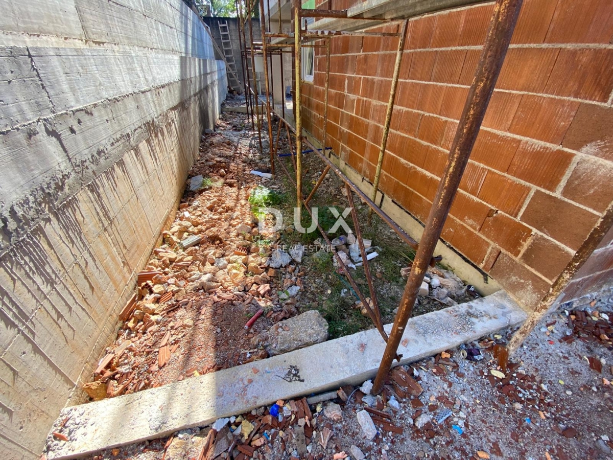 RIJEKA, DRENOVA - esclusivo appartamento in NUOVO EDIFICIO al piano terra con giardino + 2 posti auto! OCCASIONE!