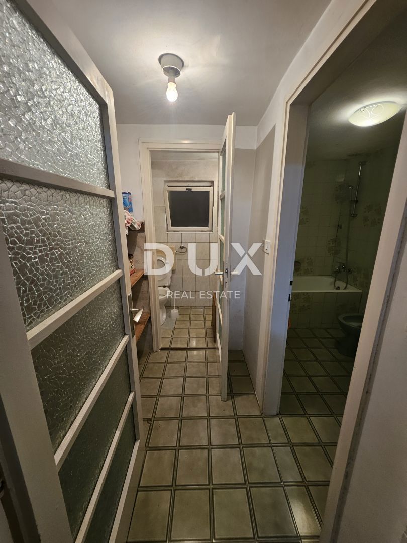 ABBAZIA, LOVRAN - casa a un piano 135m2, 2A FILA SUL MARE!!!! con vista panoramica sul mare + dintorni