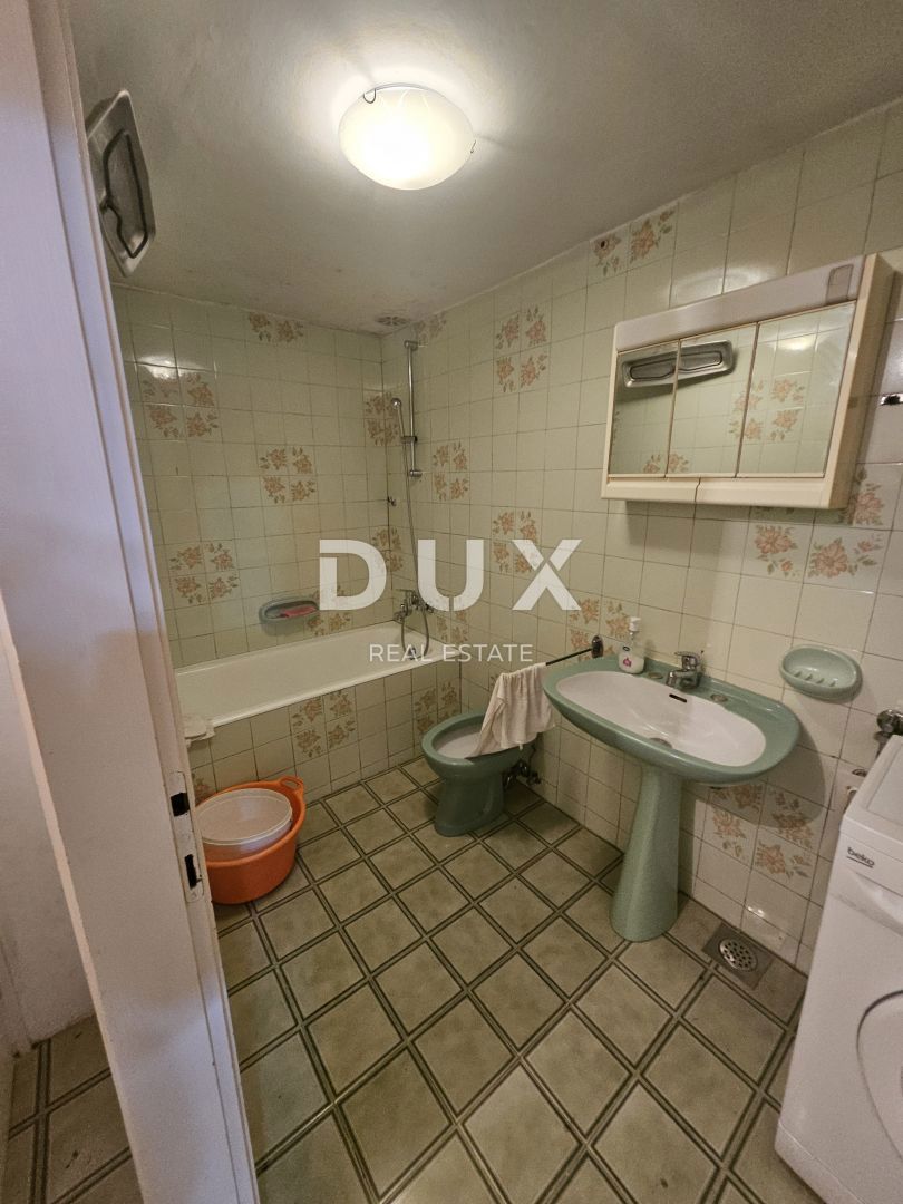 ABBAZIA, LOVRAN - casa a un piano 135m2, 2A FILA SUL MARE!!!! con vista panoramica sul mare + dintorni