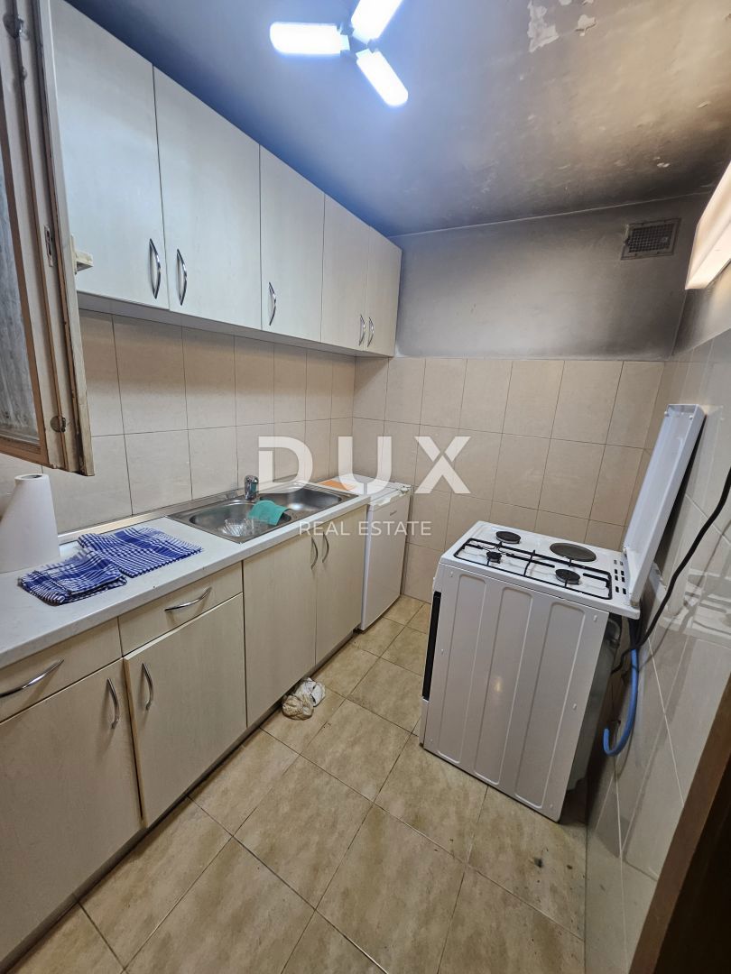 ABBAZIA, LOVRAN - casa a un piano 135m2, 2A FILA SUL MARE!!!! con vista panoramica sul mare + dintorni