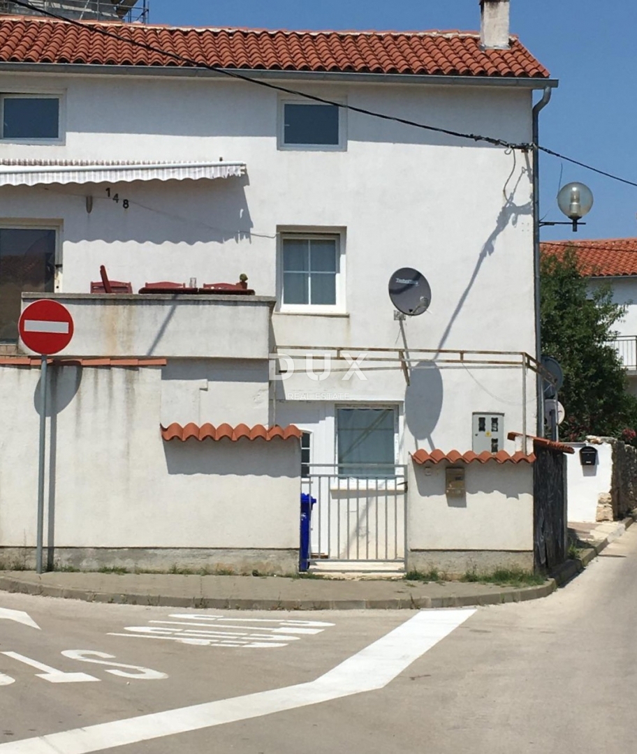 MEDOLINO, ISTRIA - OCCASIONE! Casa in pietra nel centro della città