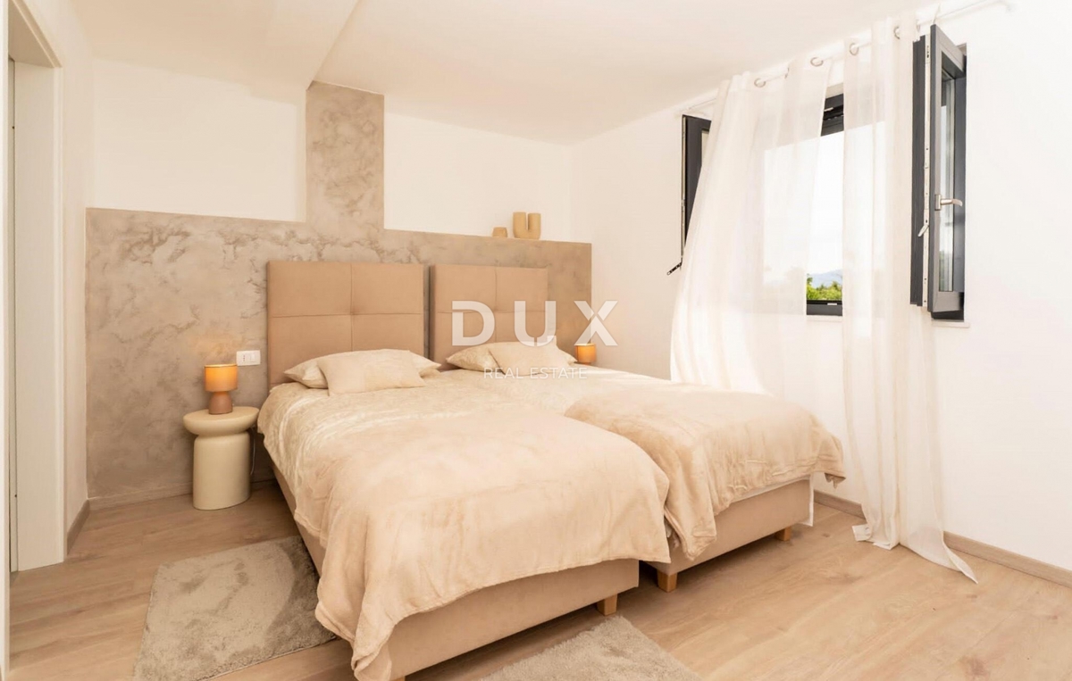 ISTRIA, LABIN - Casa con piscina in un villaggio tranquillo