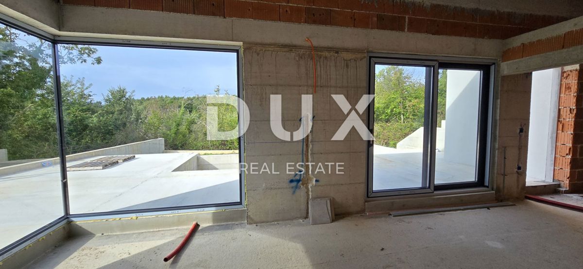 ISTRIA, BARBAN - Casa bifamiliare con piscina ai margini del villaggio