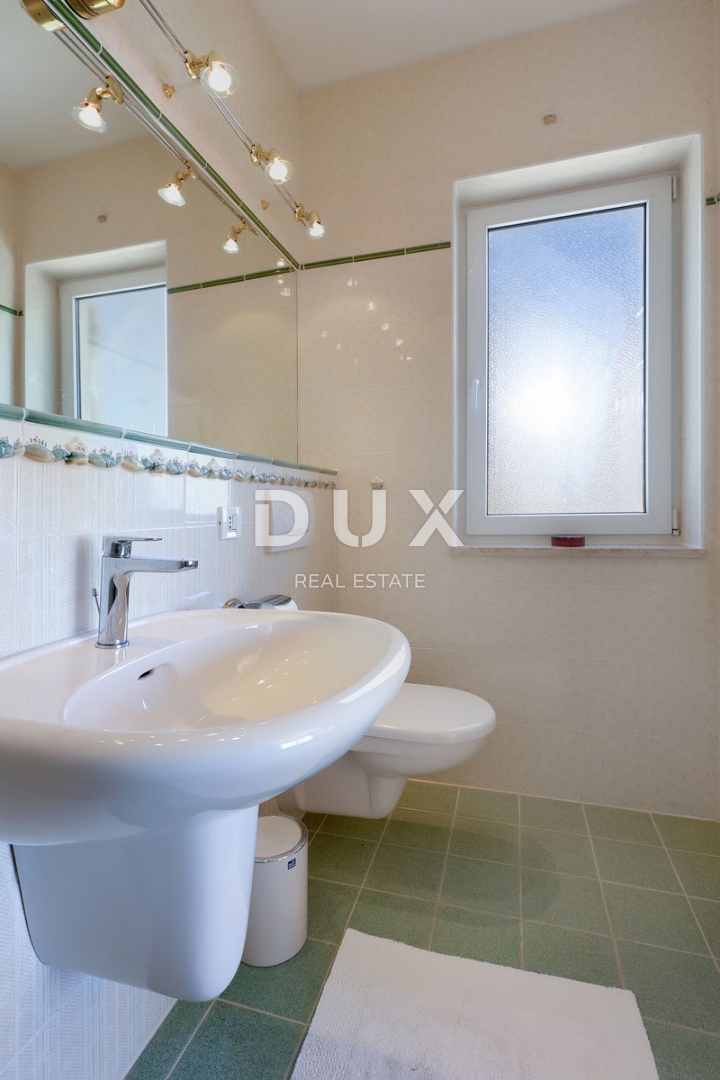 ABBAZIA, BREGI - villa con vista panoramica sul mare e ampio giardino! OCCASIONE!