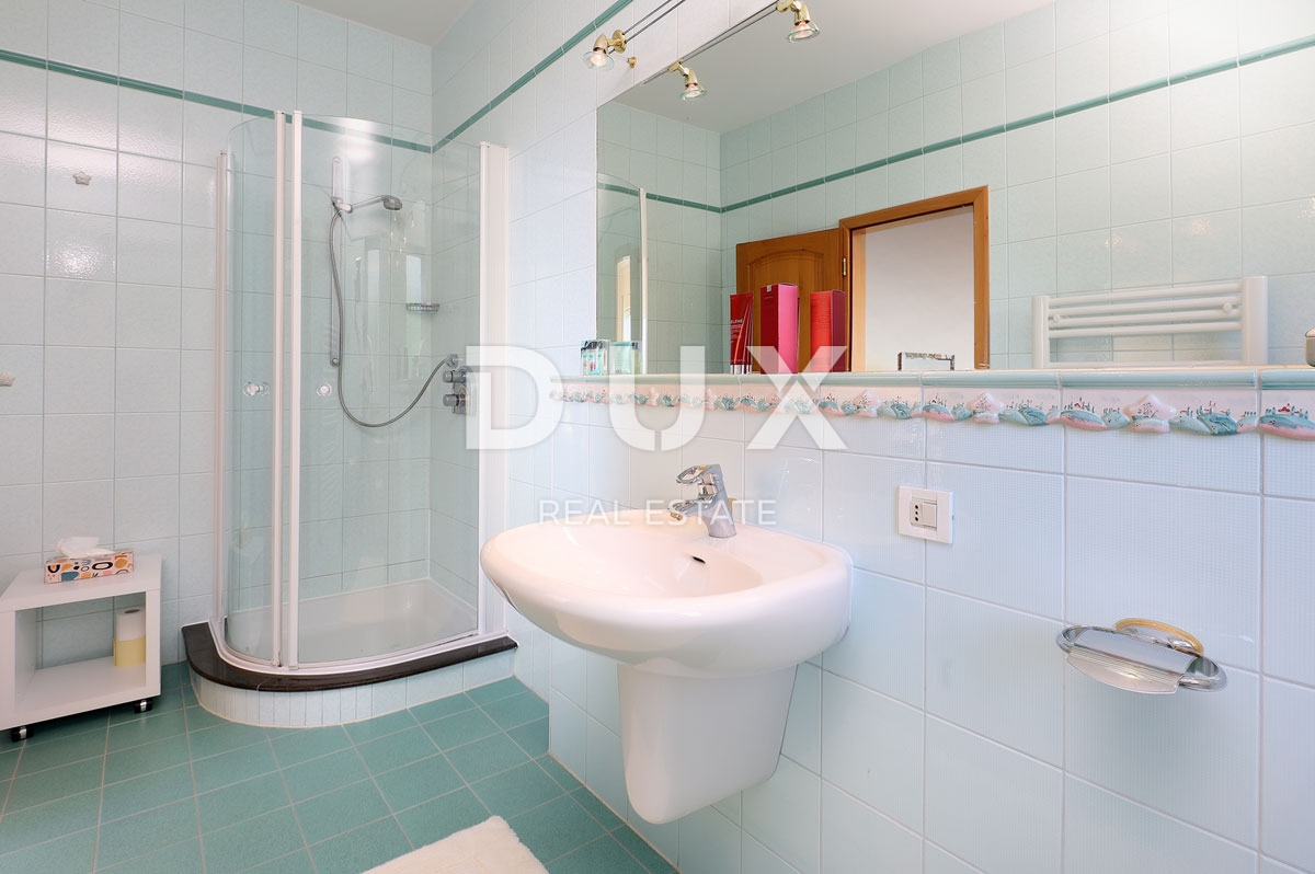 ABBAZIA, BREGI - villa con vista panoramica sul mare e ampio giardino! OCCASIONE!