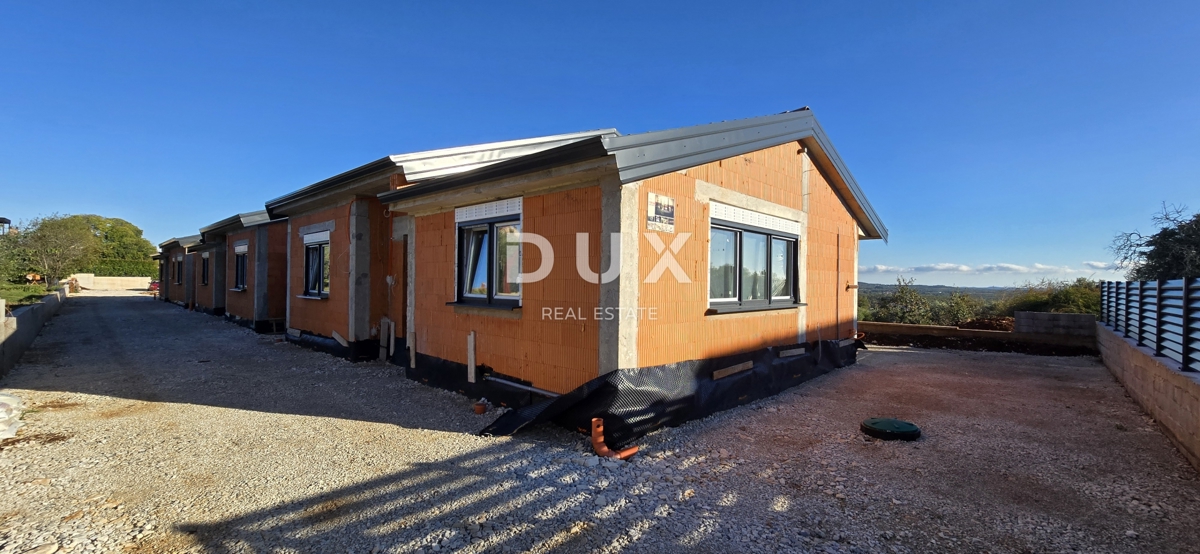 ISTRIA, PARENZO - Casa a un piano, un connubio tra natura e modernità