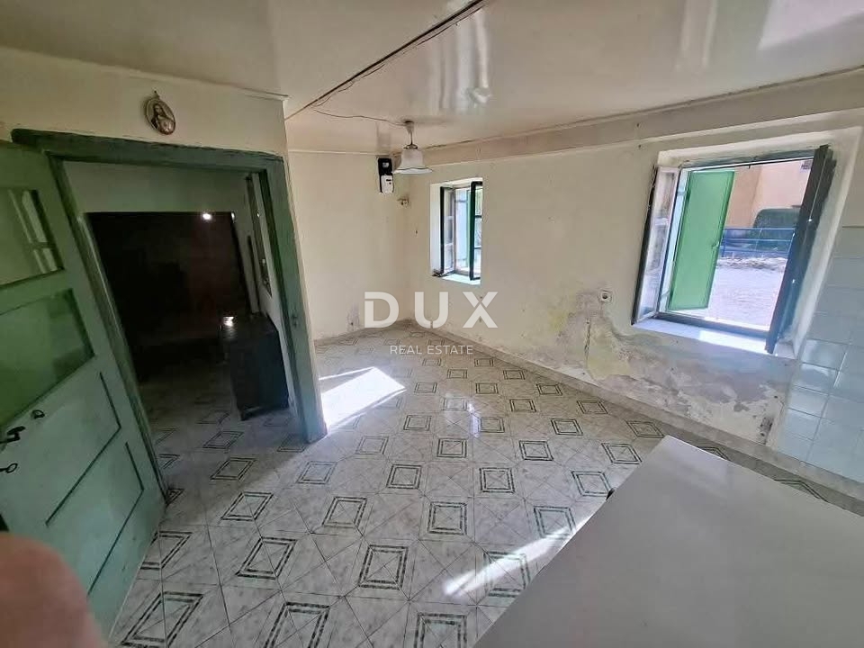 ISTRIA, LANIŠĆE - Casa in pietra parzialmente ristrutturata
