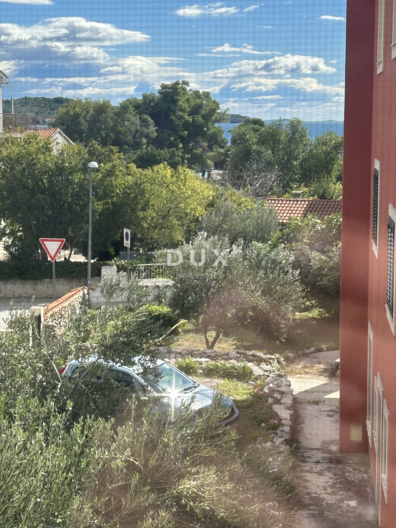 ŠIBENIK, VODICE – Lussuoso appartamento duplex in posizione attraente, a 200 m dalla spiaggia