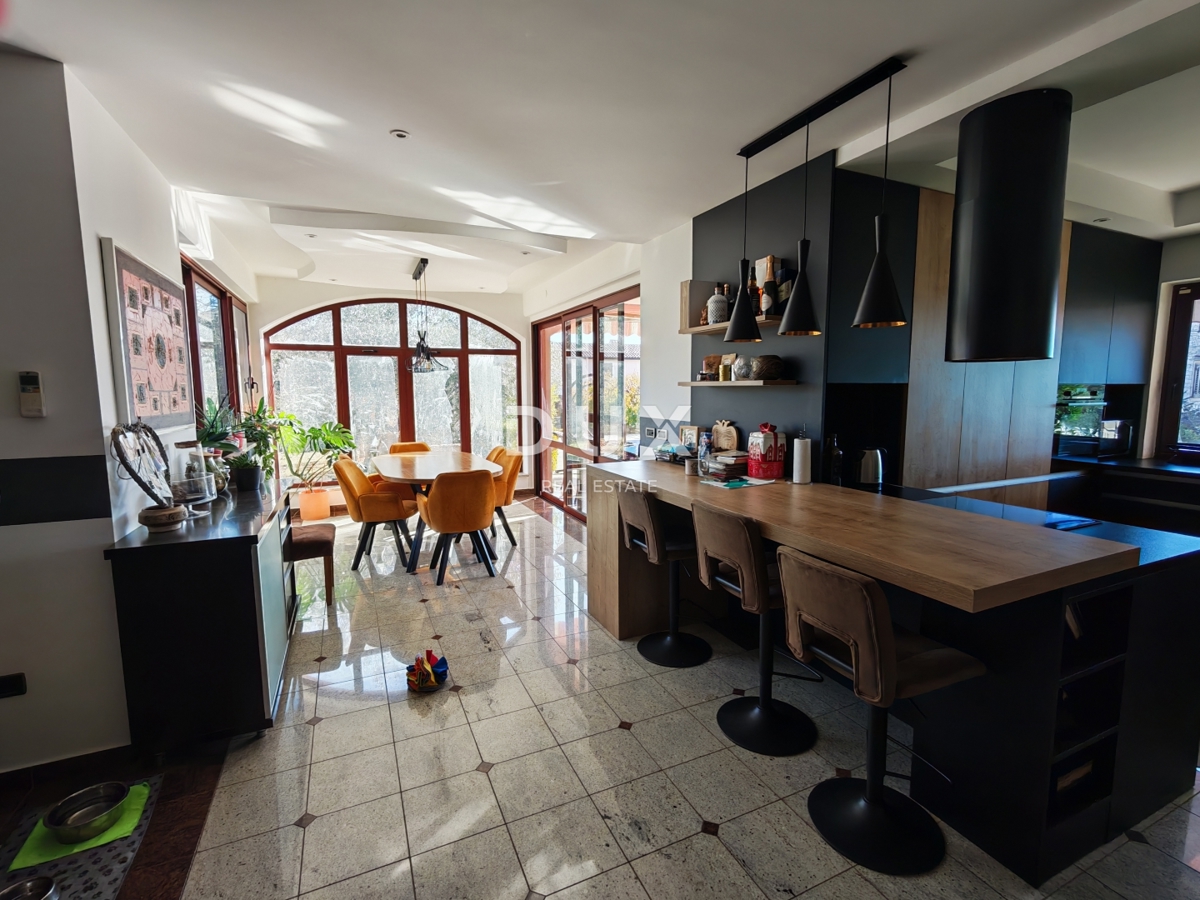 ISTRIA, BALE - Spaziosa villa con piscina e una casa in pietra aggiuntiva per gli ospiti