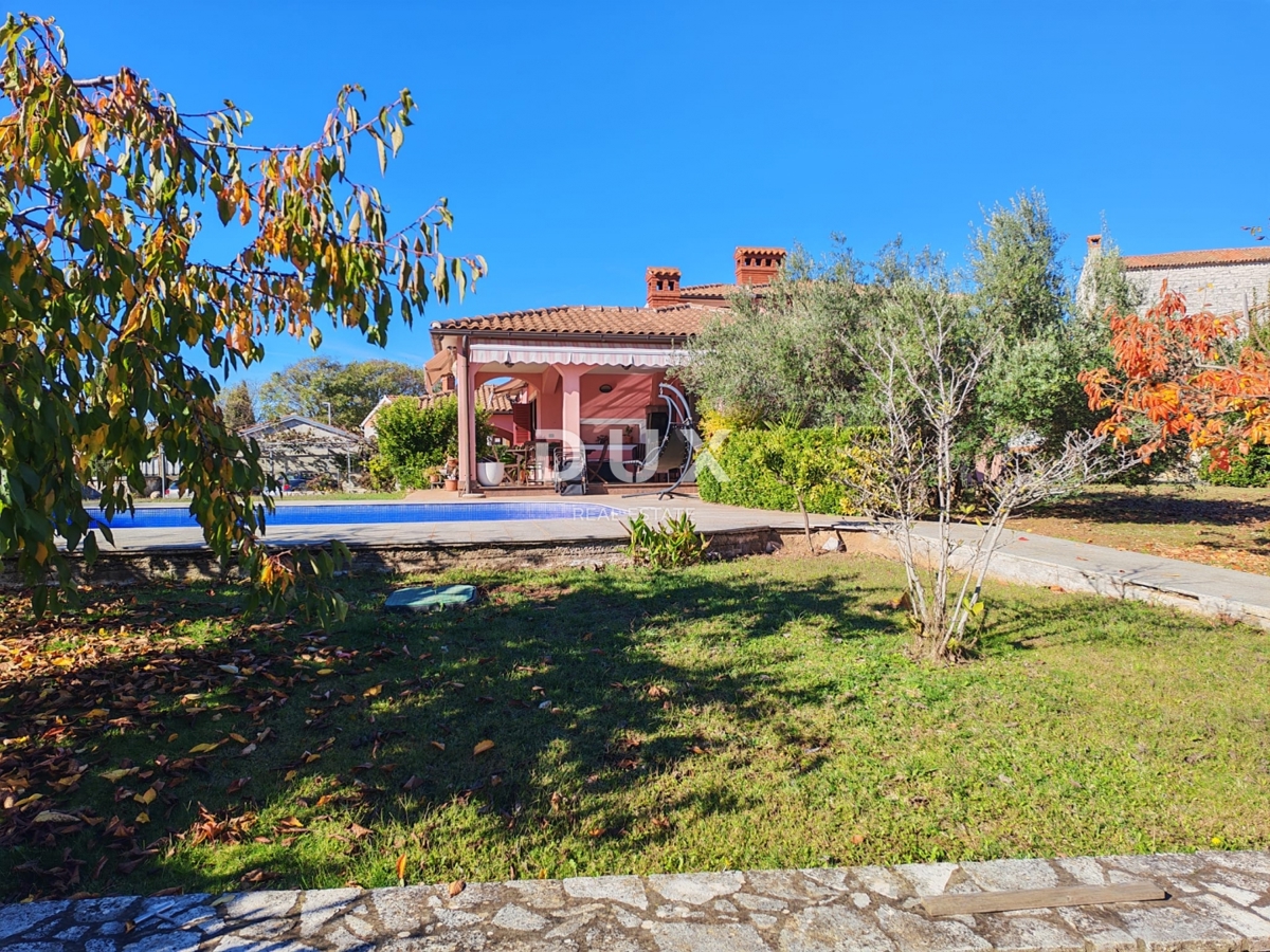 ISTRIA, BALE - Spaziosa villa con piscina e una casa in pietra aggiuntiva per gli ospiti