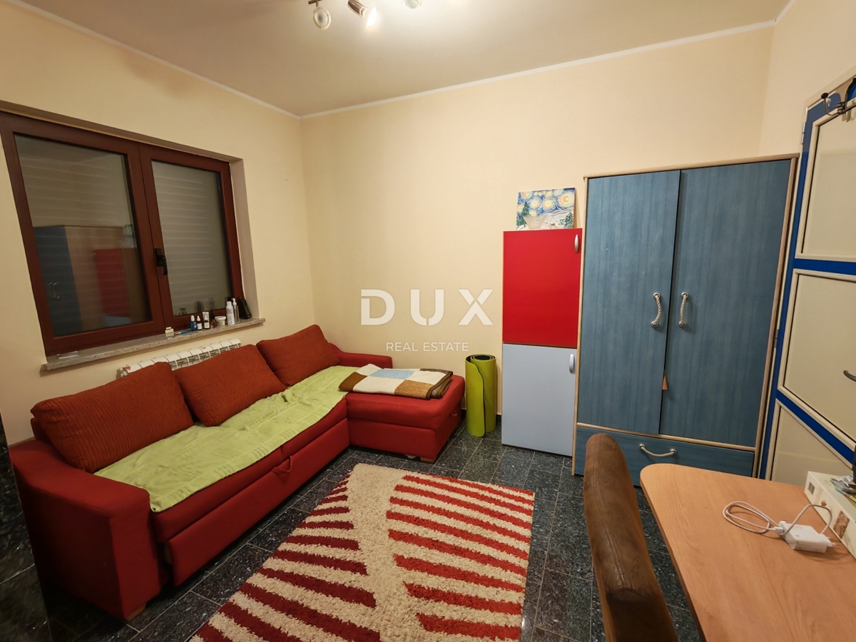 ISTRIA, BALE - Spaziosa villa con piscina e una casa in pietra aggiuntiva per gli ospiti