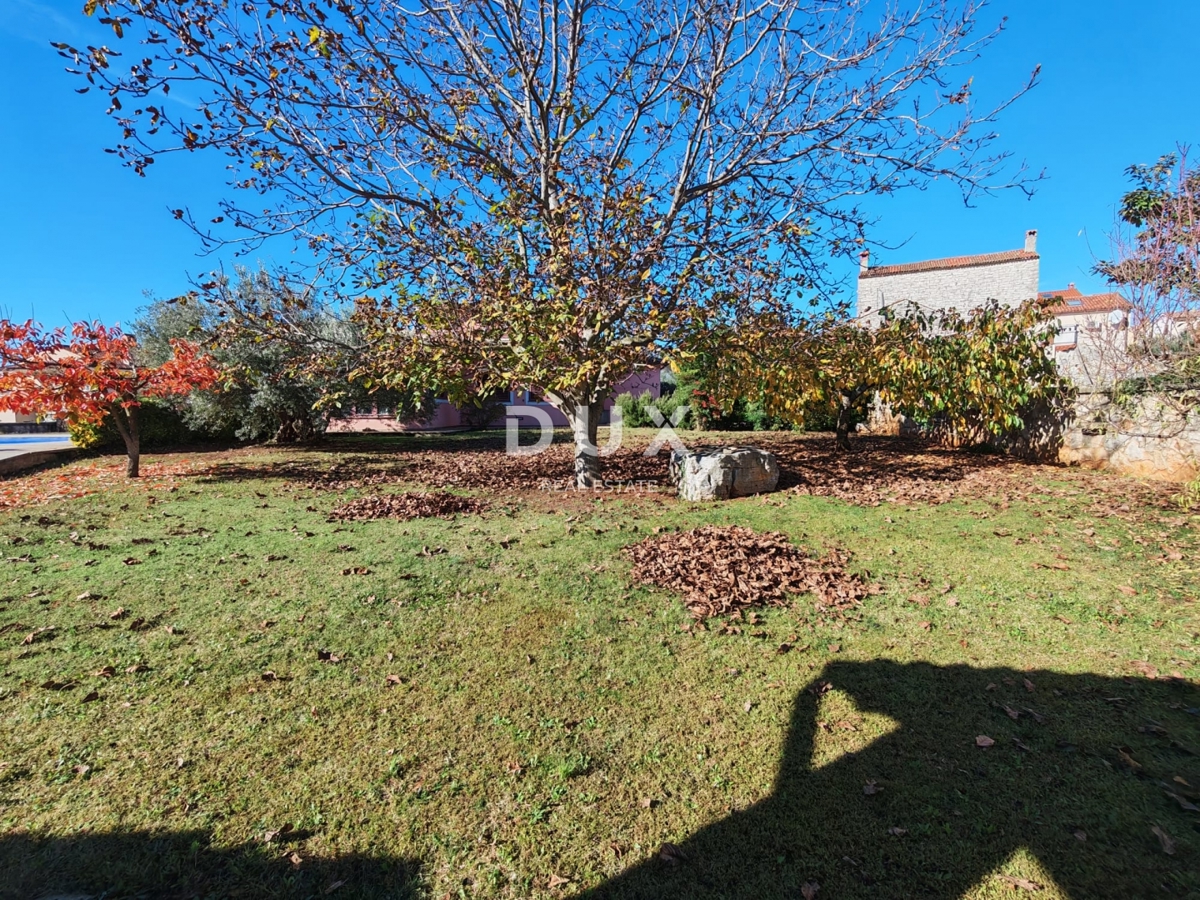 ISTRIA, BALE - Spaziosa villa con piscina e una casa in pietra aggiuntiva per gli ospiti