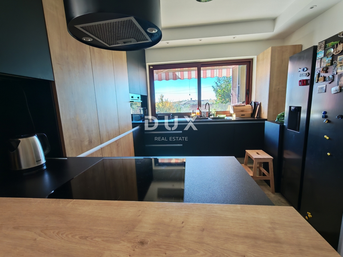 ISTRIA, BALE - Spaziosa villa con piscina e una casa in pietra aggiuntiva per gli ospiti