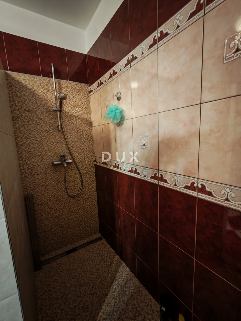 ISTRIA, BALE - Spaziosa villa con piscina e una casa in pietra aggiuntiva per gli ospiti