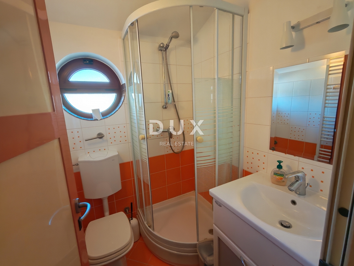 ISTRIA, BALE - Spaziosa villa con piscina e una casa in pietra aggiuntiva per gli ospiti