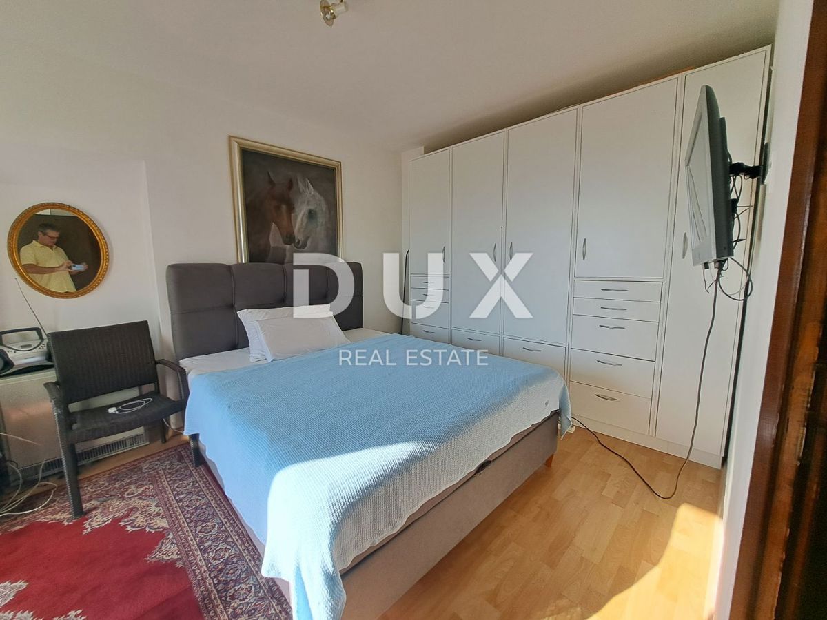 OPATIJA, OPRIĆ - tre piani, due terrazze e vista mare