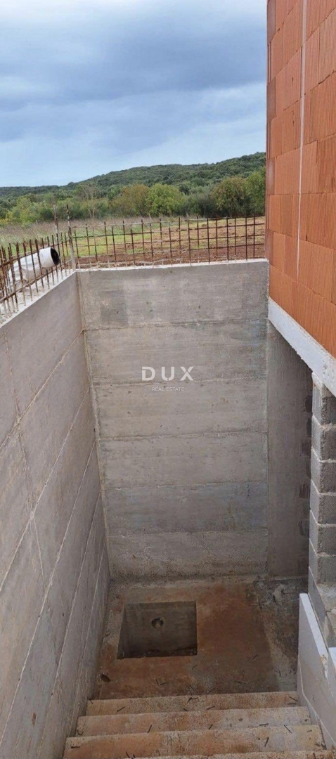 ISTRIA, ROVIGNO - Casa su ampio terreno agricolo