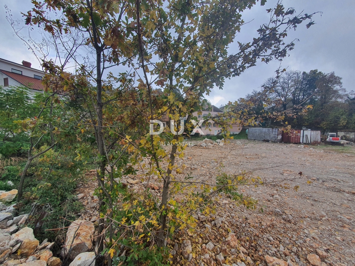 VIŠKOVO, MARČELJI - terreno con permesso per un edificio residenziale/casa con 3 appartamenti