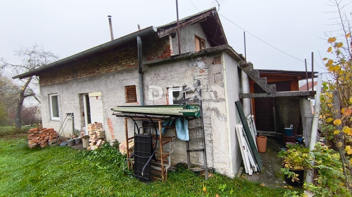 ZAGABRIA, LUŽAN – CASA DI 119 m² CON GRANDE POTENZIALE; UN'OCCASIONE CHE NON TROVERAI FACILMENTE!