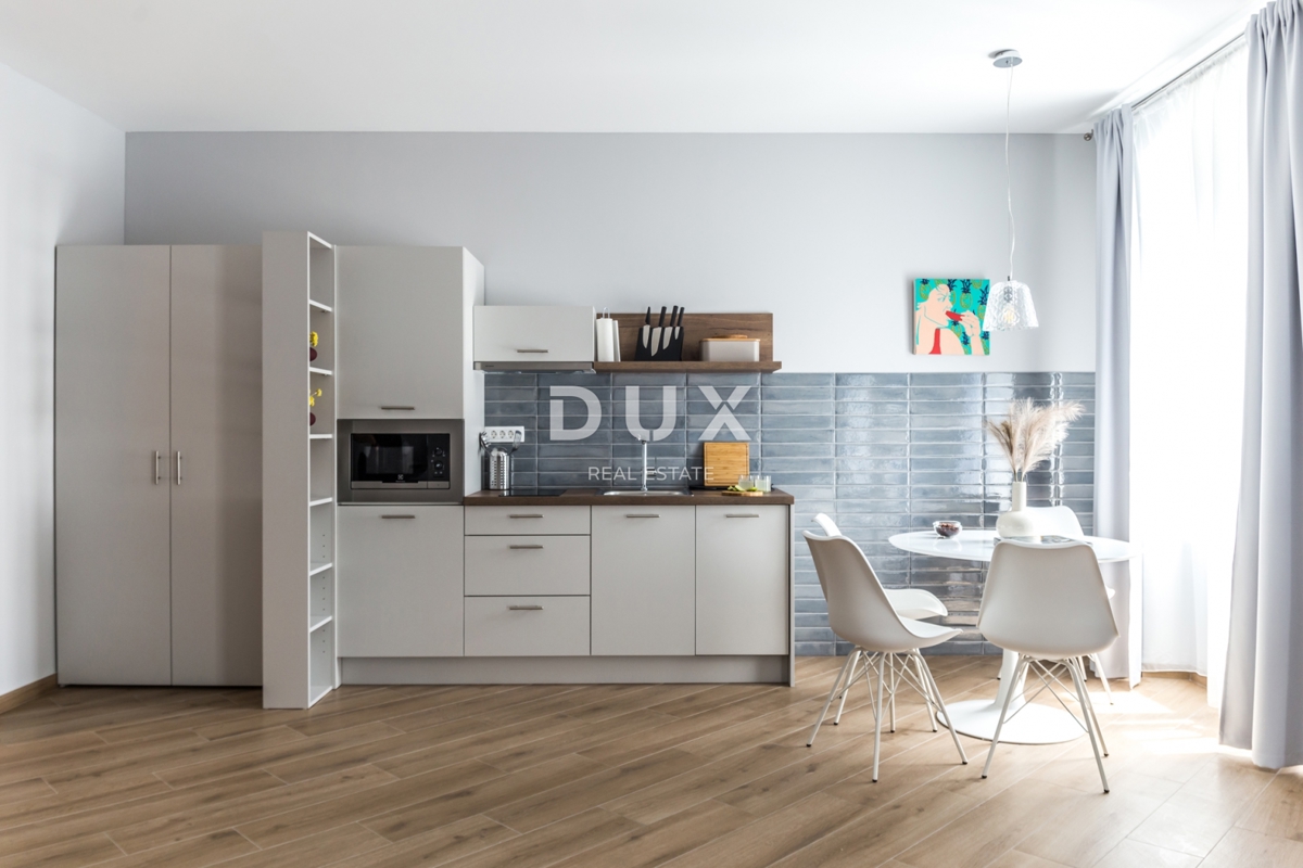 RIJEKA, CENTRO - Investimento esclusivo: tre appartamenti arredati in un complesso, posizione privilegiata