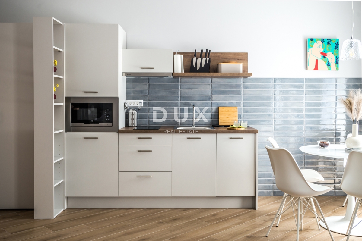 RIJEKA, CENTRO - Investimento esclusivo: tre appartamenti arredati in un complesso, posizione privilegiata