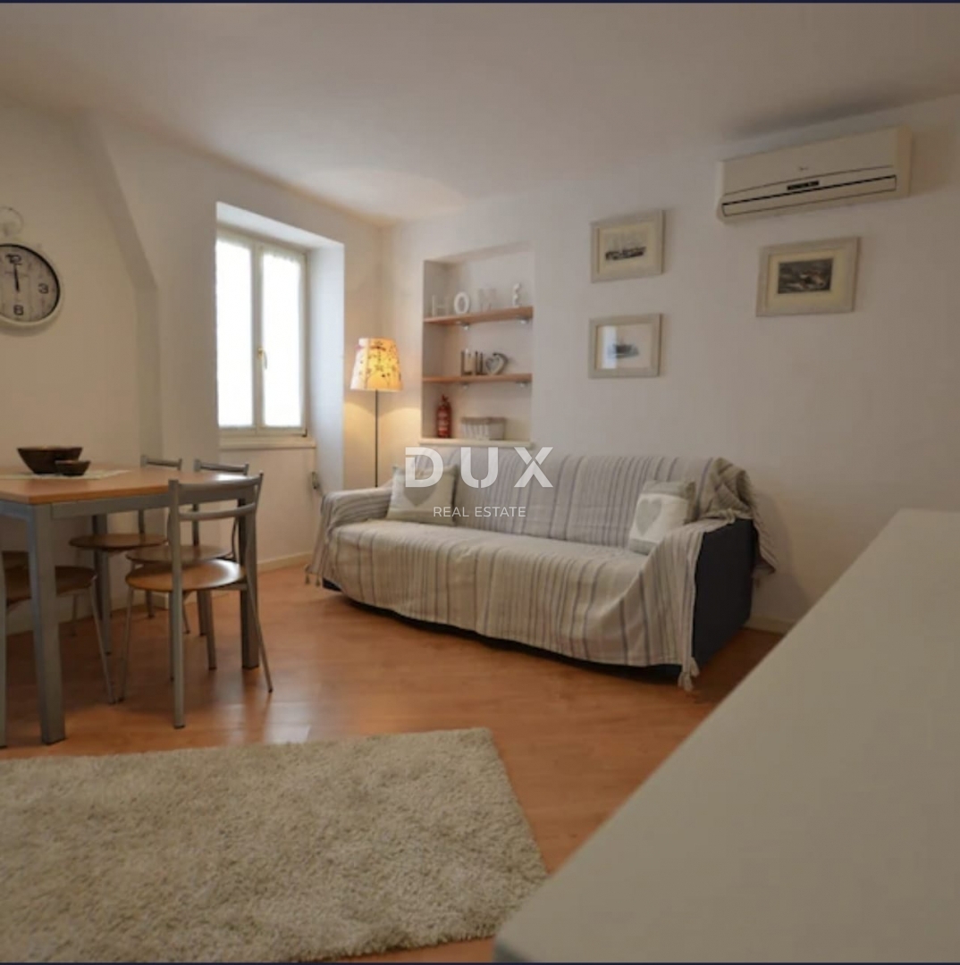 ISTRIA, ROVIGNO - Appartamento di 35,70 m2 nel cuore del centro storico!