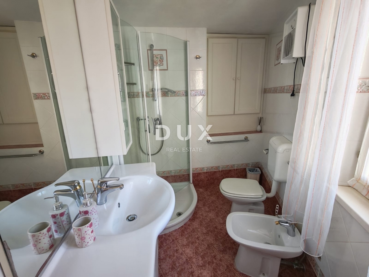 ISTRIA, ROVIGNO - Attico di 75,40 m2 nel centro storico con vista mare!