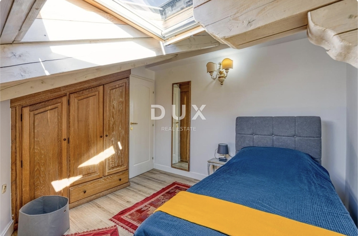 ISTRIA, ROVIGNO - Attico di 75,40 m2 nel centro storico con vista mare!