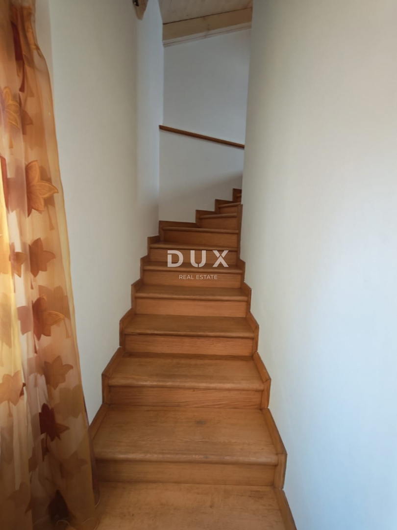 ISTRIA, ROVIGNO - Attico di 75,40 m2 nel centro storico con vista mare!