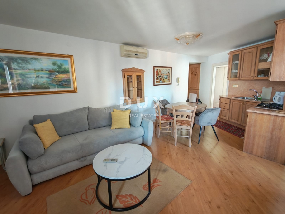 ISTRIA, ROVIGNO - Attico di 75,40 m2 nel centro storico con vista mare!