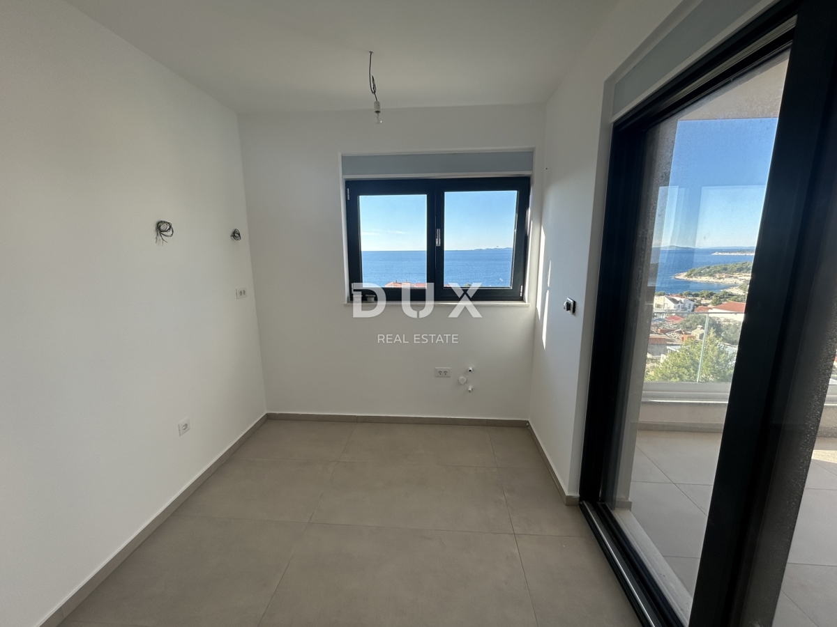 PRIMOŠTEN, DOLAC – NUOVA COSTRUZIONE! Attico con splendida vista mare! OCCASIONE!