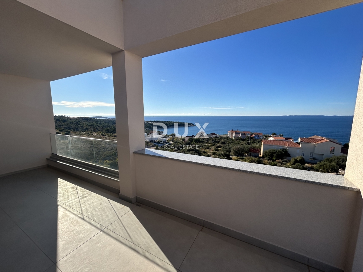 PRIMOŠTEN, DOLAC – NUOVA COSTRUZIONE! Attico con splendida vista mare! OCCASIONE!