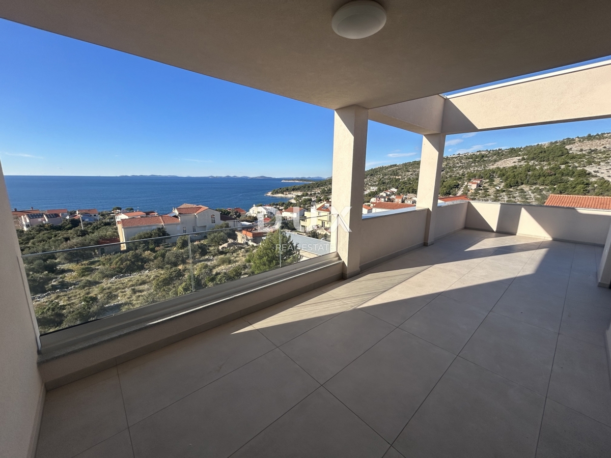 PRIMOŠTEN, DOLAC – NUOVA COSTRUZIONE! Attico con splendida vista mare! OCCASIONE!