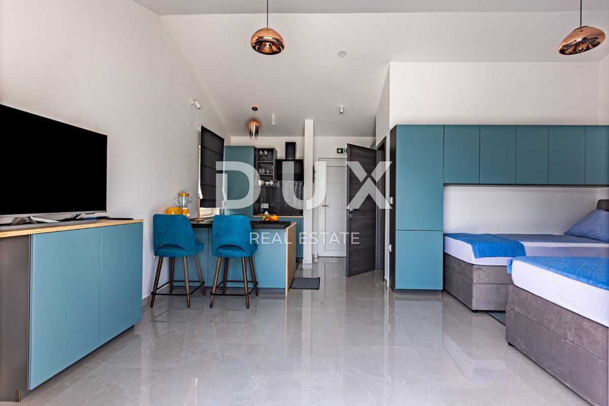 ISTRIA, CEROVLJE - Hacienda di Ippocrate con campo sportivo! RARO!