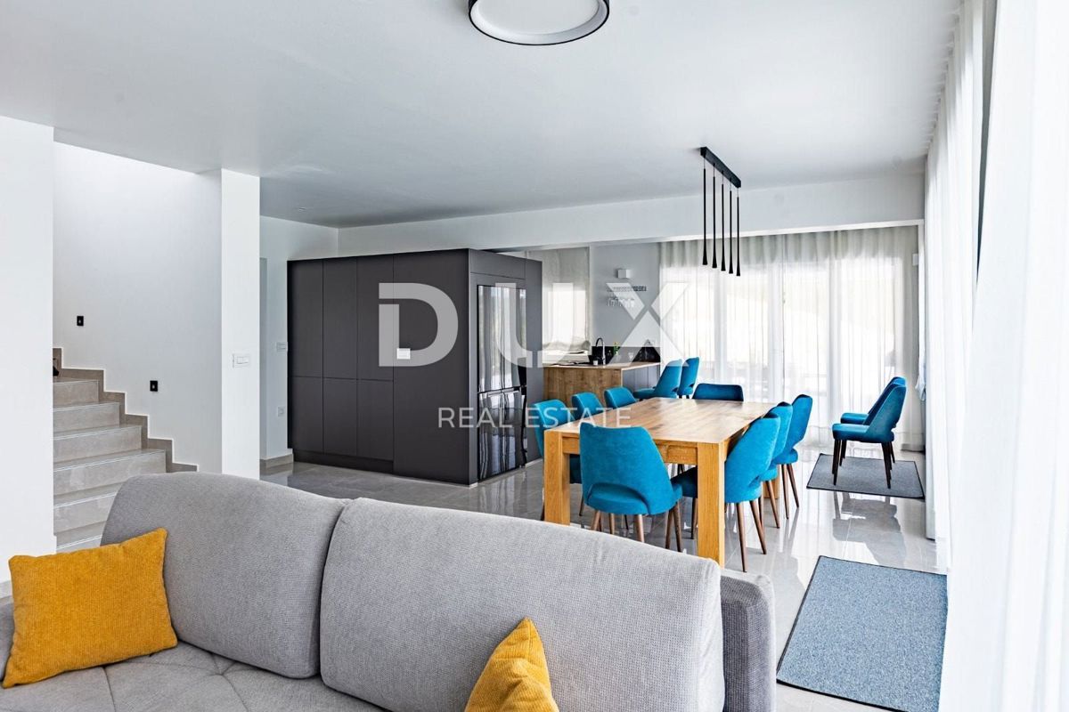 ISTRIA, CEROVLJE - Hacienda di Ippocrate con campo sportivo! RARO!