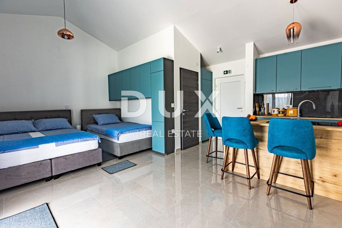 ISTRIA, CEROVLJE - Hacienda di Ippocrate con campo sportivo! RARO!