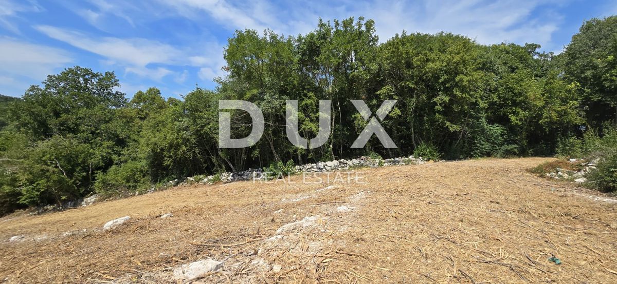 ISTRIA, ROVIGNO - Terreno edificabile vicino alla città