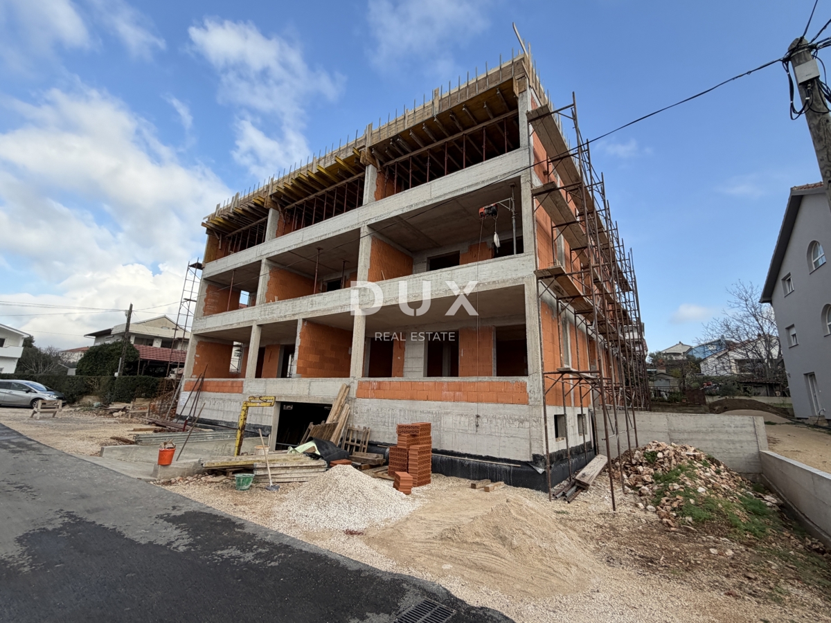 ZADAR, CASE ROSSE - Appartamento 61,13 m², garage + parcheggio!