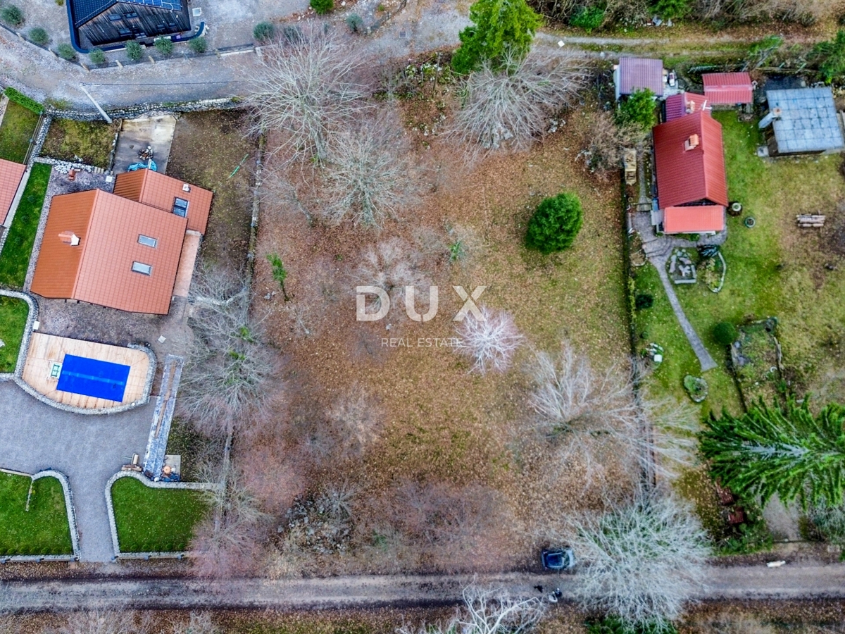 OPATIJA, ZVONEĆA - l'ultimo terreno edificabile nel bosco, come in una fiaba, un idillio boschivo a soli 6 km da Opatija e dal mare