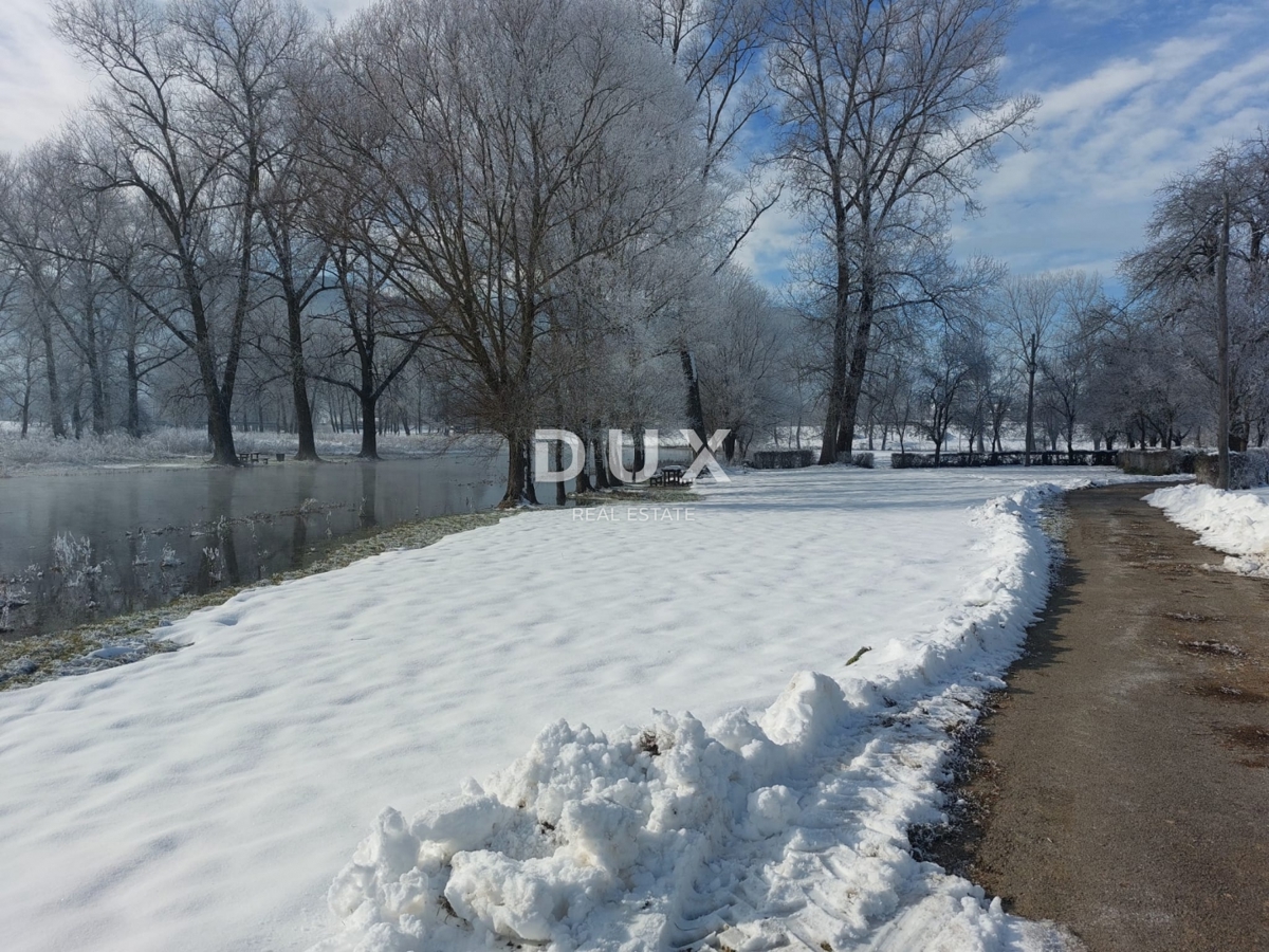 OTOČAC, ČOVIĆI - Un pezzo di natura vicino al fiume Gacka, 1234m2