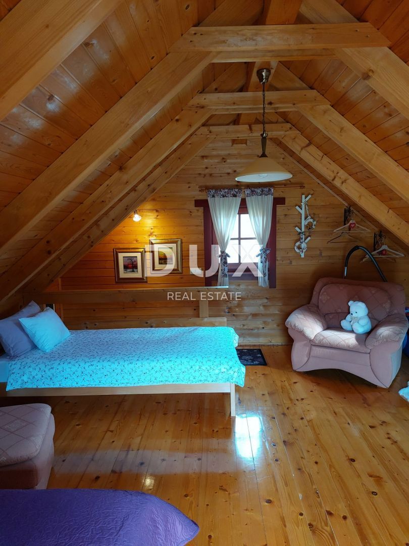 OTOČAC, LIČKO LEŠČE - Casa nella natura con piscina