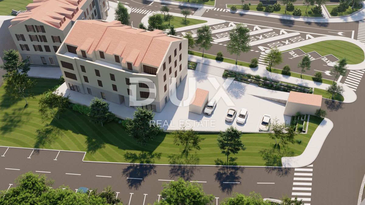 ISOLA DI CHERSO, CITTÀ DI CHERSO - splendido edificio nuovo in posizione privilegiata, proprio nel centro, a 50 metri dal mare